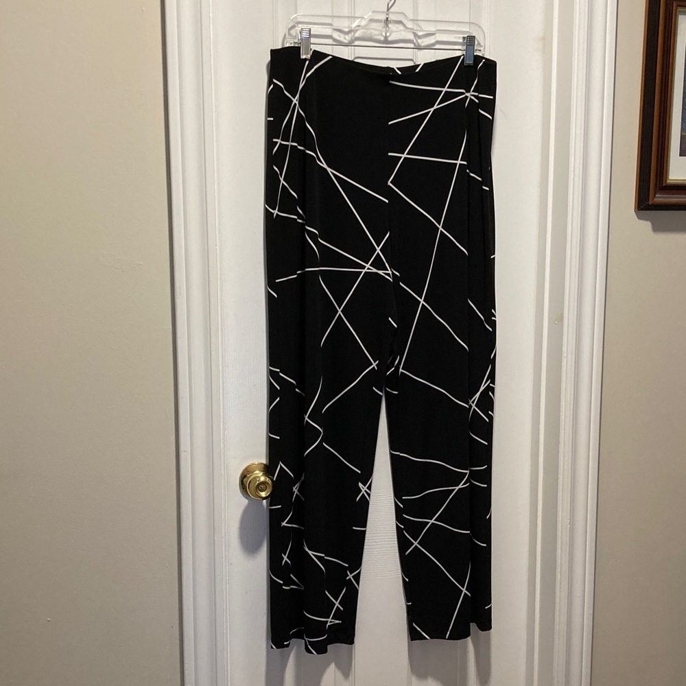 NWOT - ALFANI Black White Geometric Pattern Wide Leg Stretch Pull-On Pant - Sz L